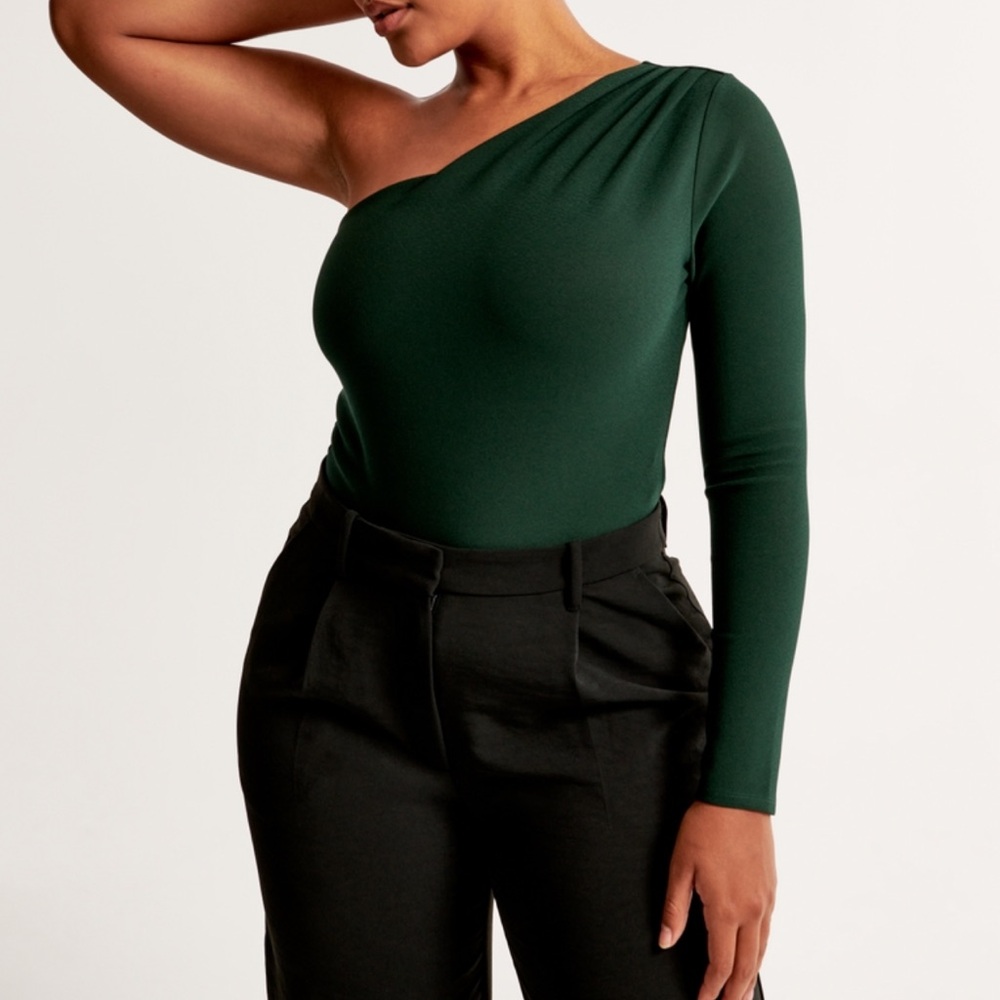 Abercrombie & Fitch Long-Sleeve Crepe One-Shoulder Bodysuit - Picture 1 of 6